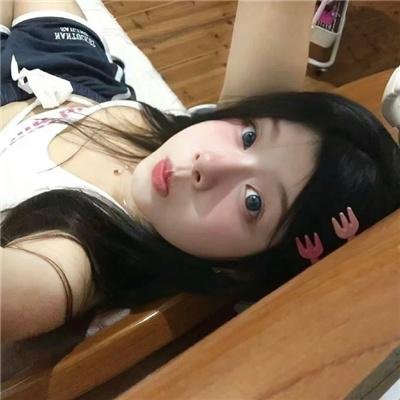 她在梦中跳舞